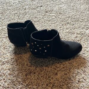 Girls booties size 1 - black